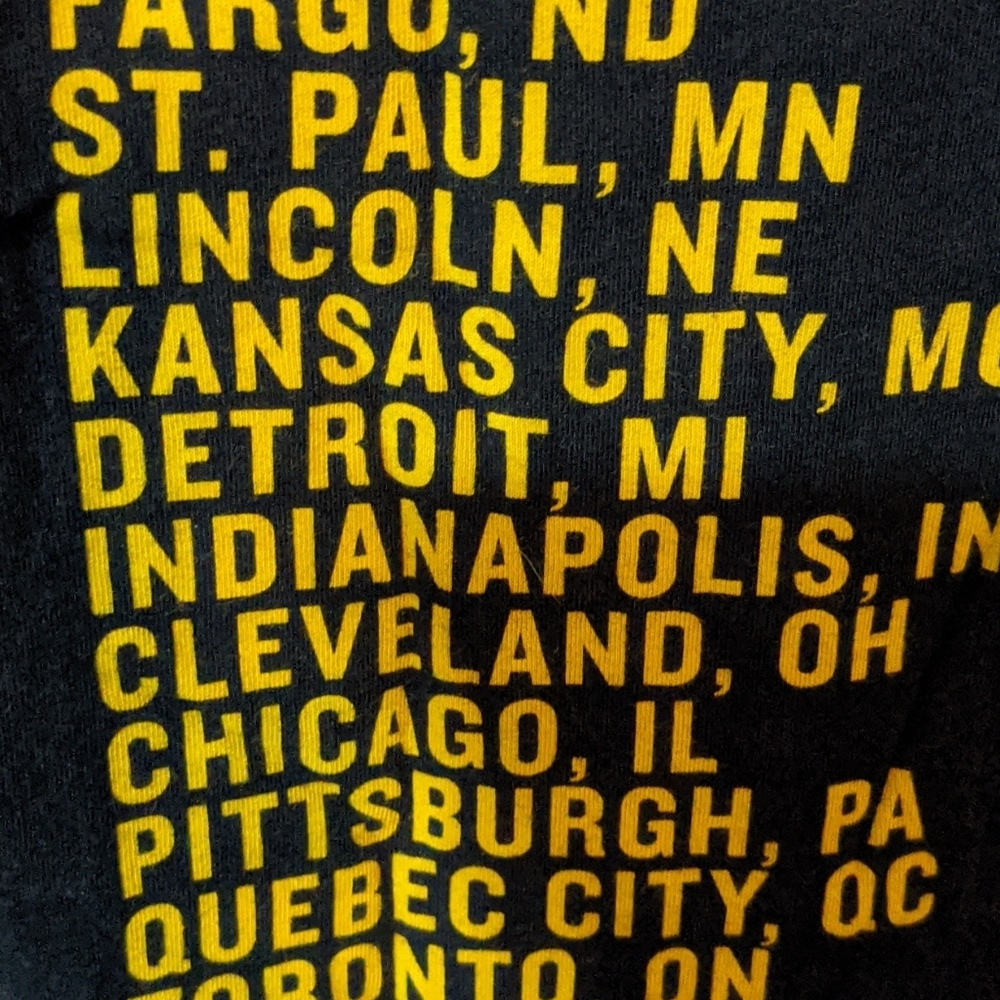 Bruno Mars concert t-shirt (M) - Picture 6 of 6